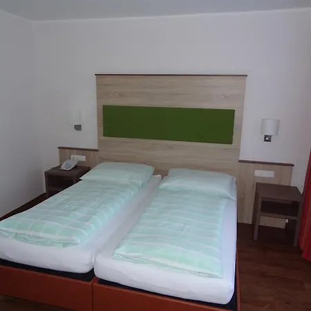 Unterwirt - Jokercard Im Sommer Inklusive Szálloda 3*