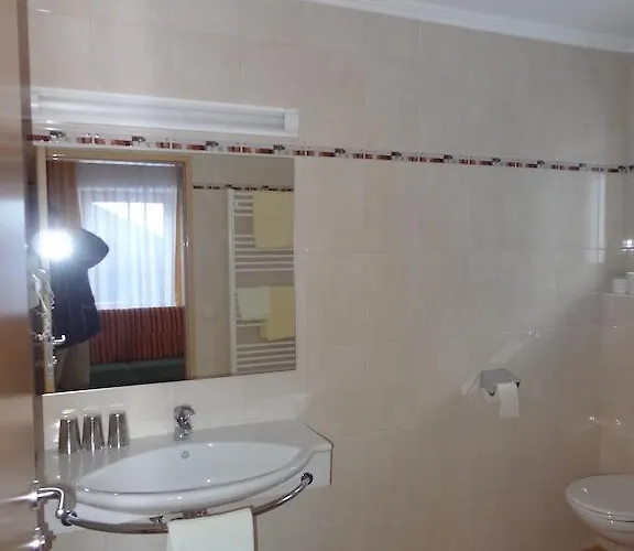 Unterwirt - Jokercard Im Sommer Inklusive