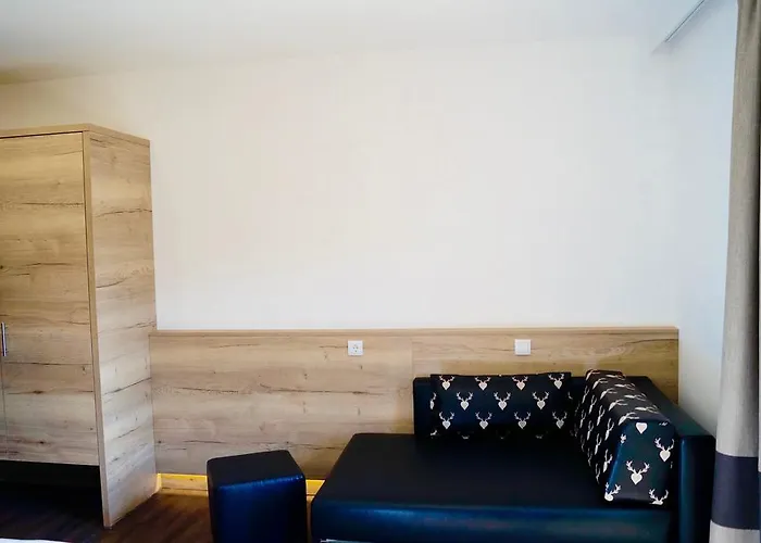 Unterwirt - Jokercard Im Sommer Inklusive 3*