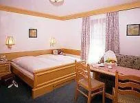 Unterwirt - Jokercard Im Sommer Inklusive